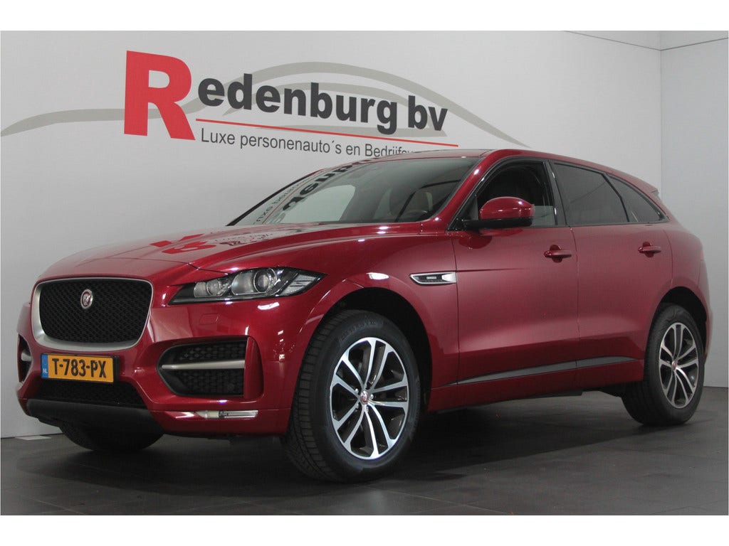 Jaguar F PACE