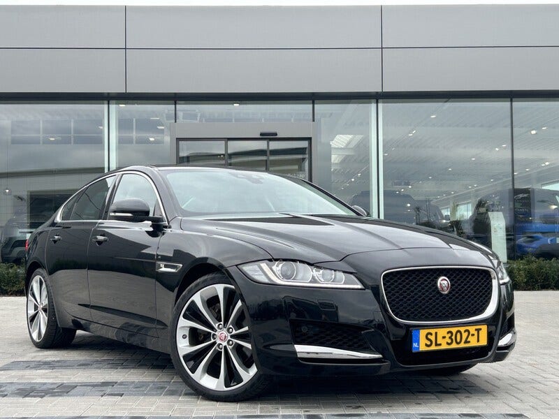 Jaguar XF