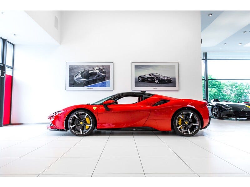 Ferrari SF90 Stradale