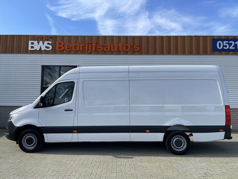 Mercedes Benz Sprinter