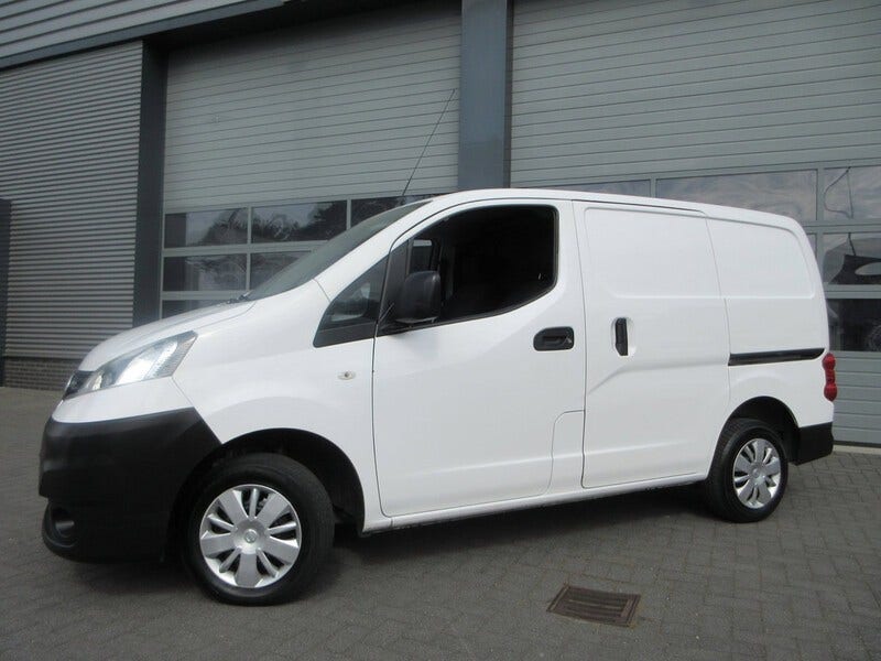 Nissan NV200