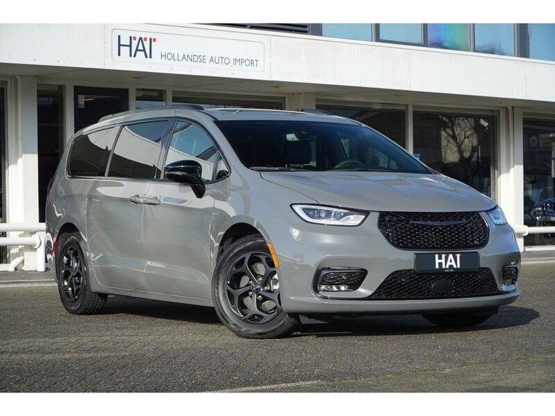 Chrysler Pacifica