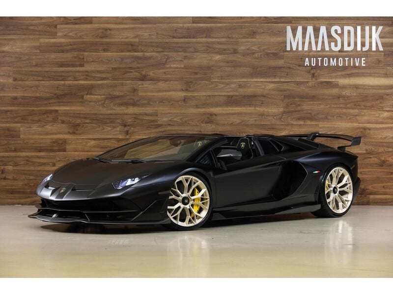 Lamborghini Aventador