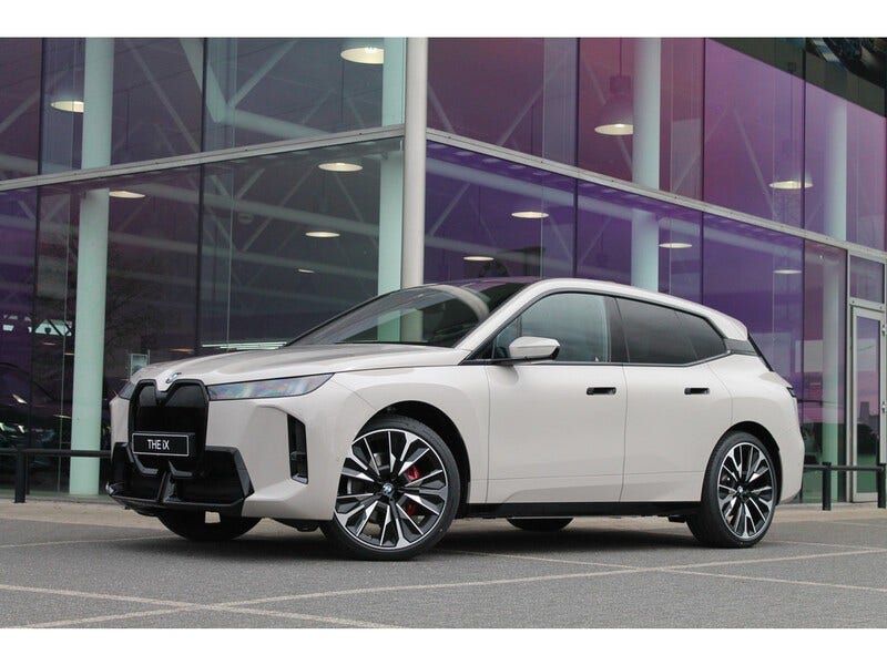 BMW iX