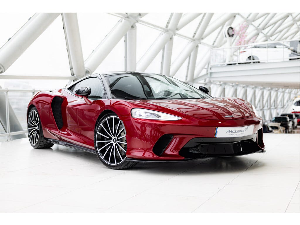 McLaren GT