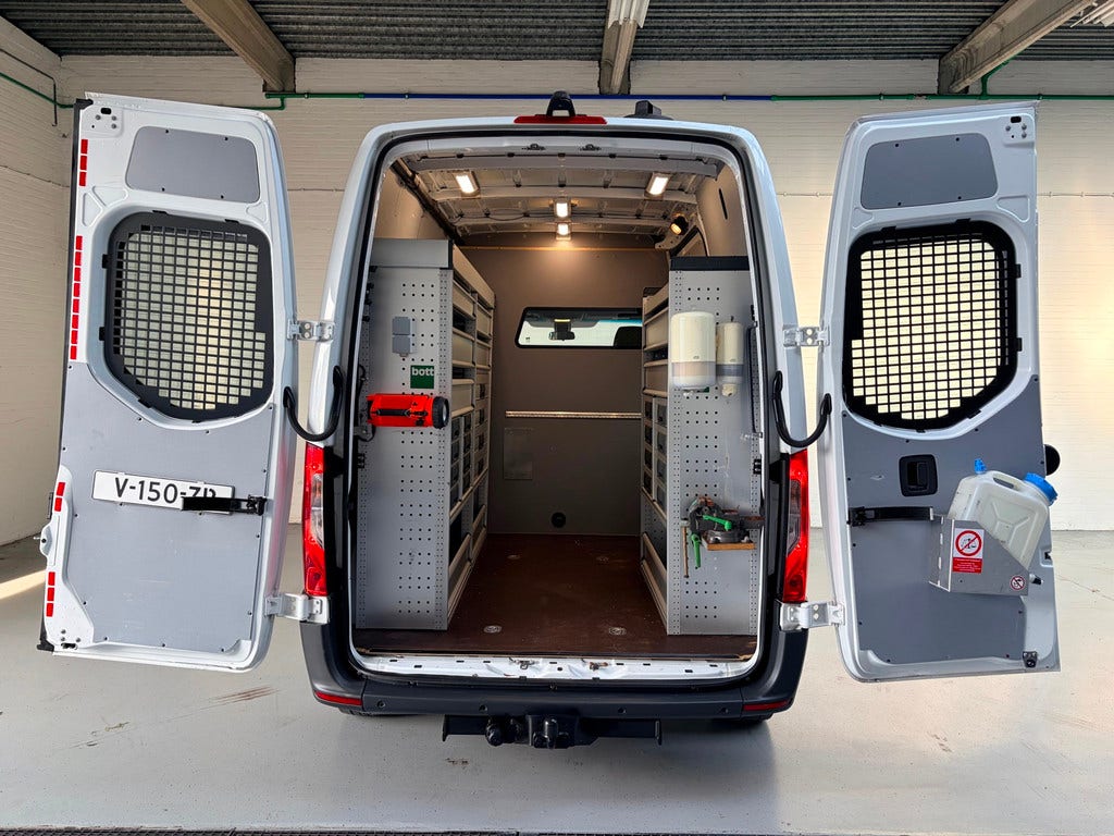 Mercedes Benz Sprinter